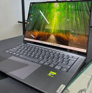 New Laptop Lenovo 32GB AMD Ryzen 7 SSD 512GB