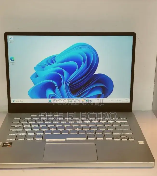 New Laptop Asus ROG Zephyrus G14 16GB AMD Ryzen 7 SSD 512GB