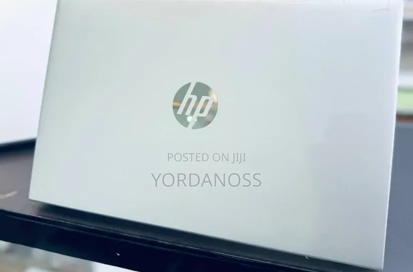 New Laptop HP ProBook 445 G9 16GB Intel Core i7 SSD 512GB