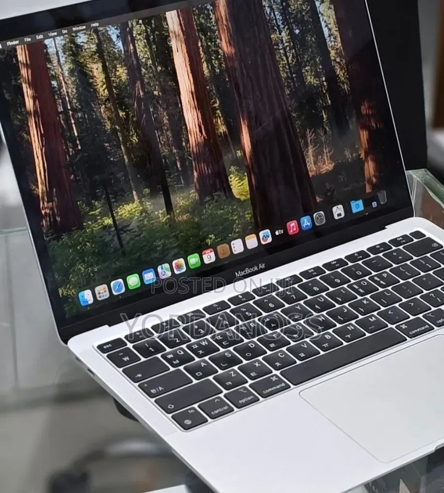 New Laptop Apple MacBook Air 2020 M1 8GB Apple M1 SSD 512GB