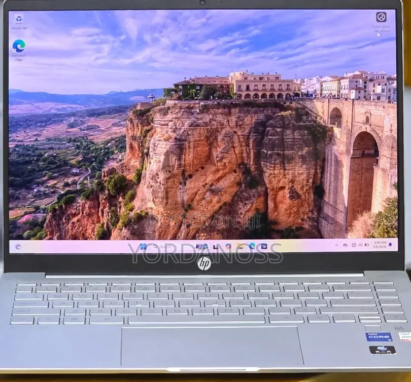 New Laptop HP Pavilion 13 16GB Intel Core i5 SSD 512GB