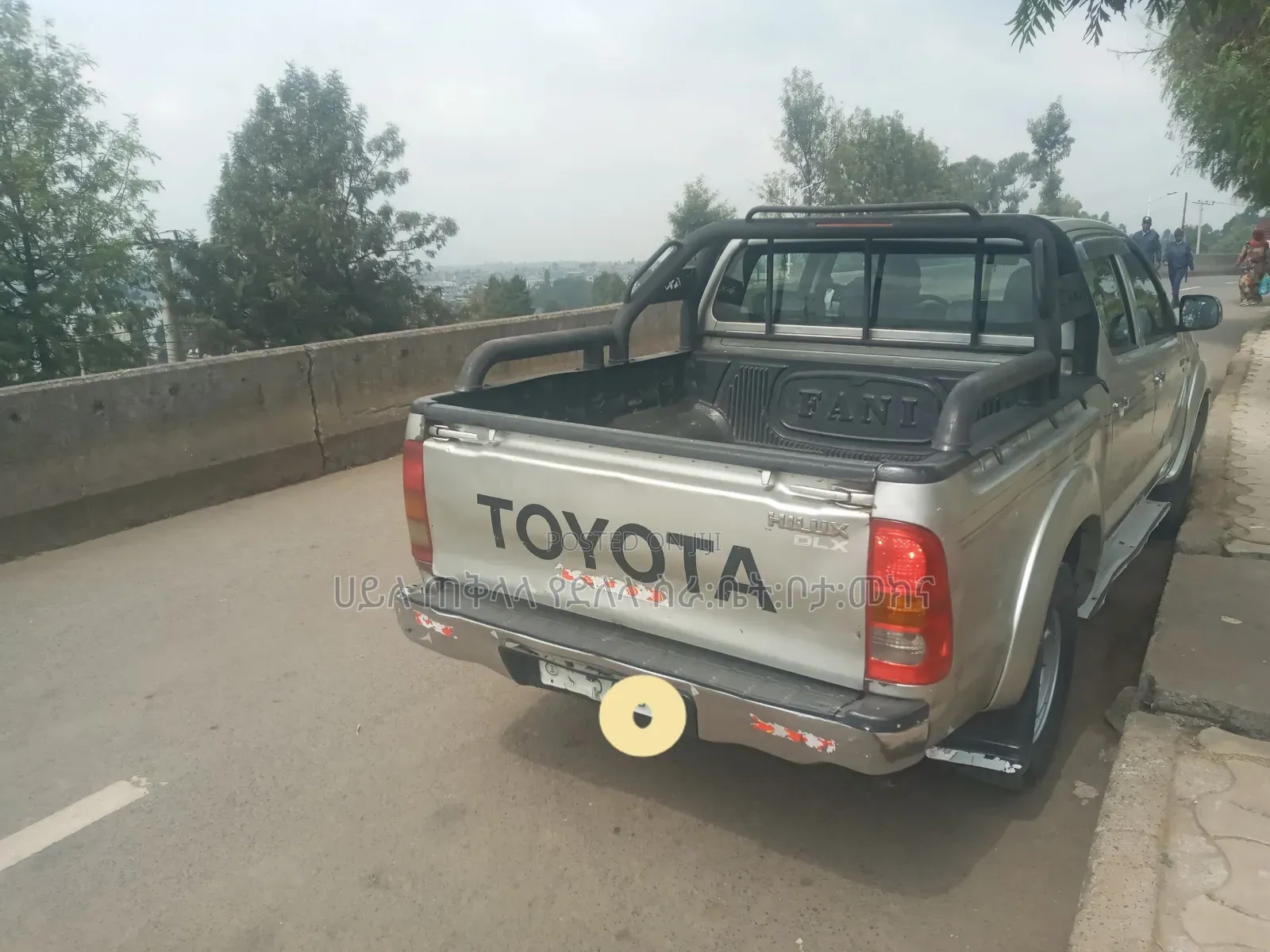 Toyota Hilux 2010 Gold