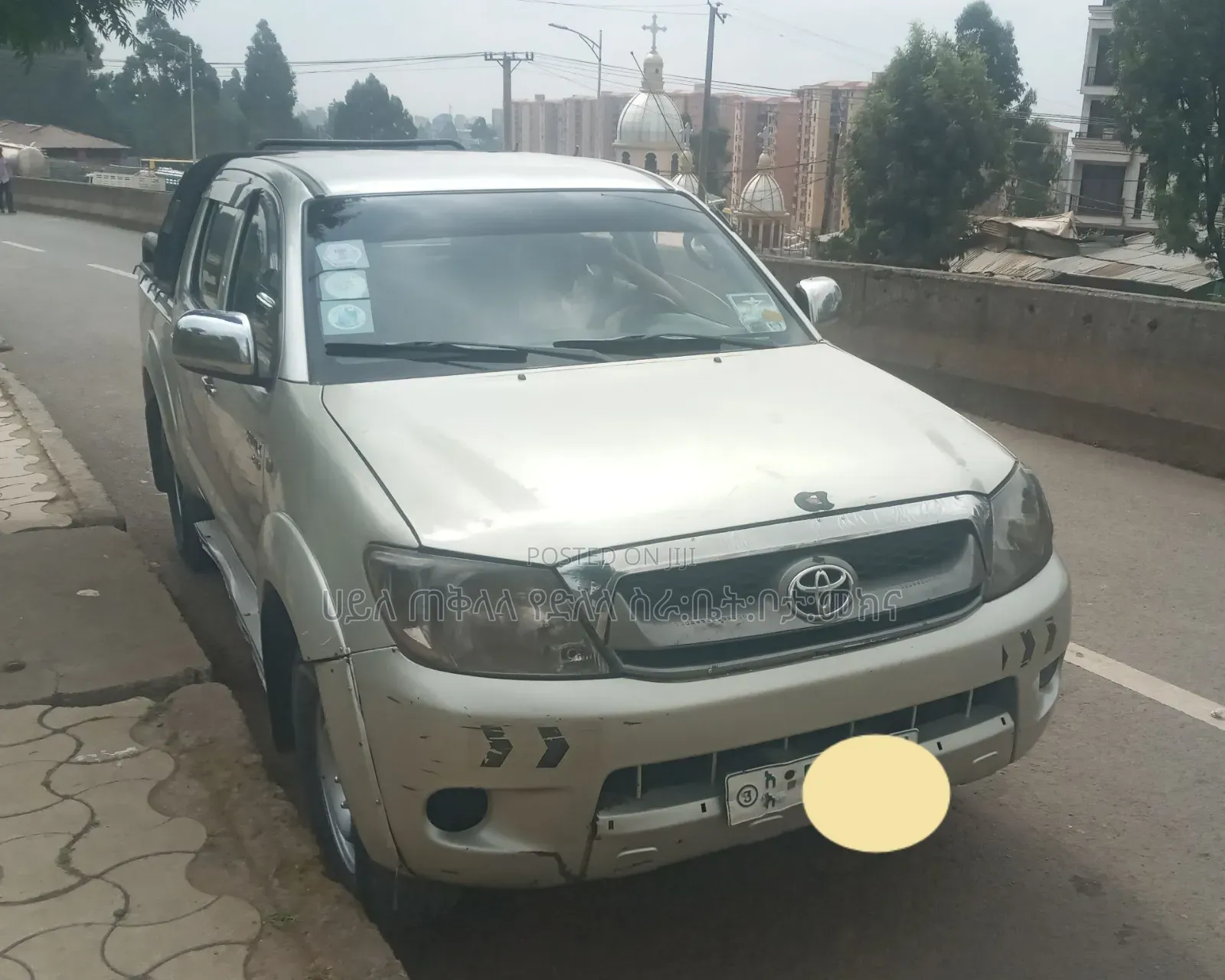 Toyota Hilux 2010 Gold