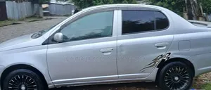Toyota Platz 2003 Silver