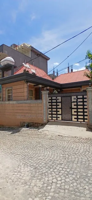Furnished 3bdrm Villa in Ayat Area, Yeka for sale