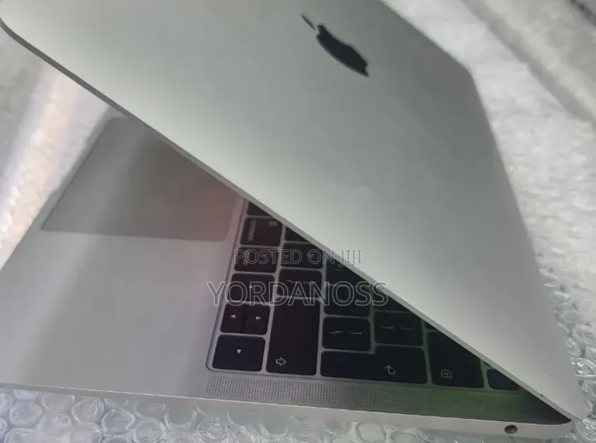 New Laptop Apple MacBook Air 2018 8GB Intel Core i5 SSD 128GB
