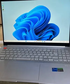 New Laptop Asus 16GB Intel Core i5 SSD 512GB