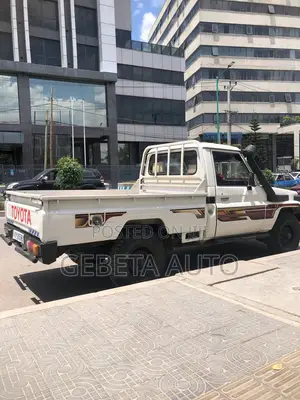 Toyota Land Cruiser 90 1997
