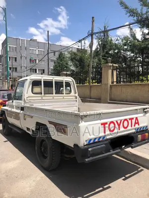 Toyota Land Cruiser 90 1997