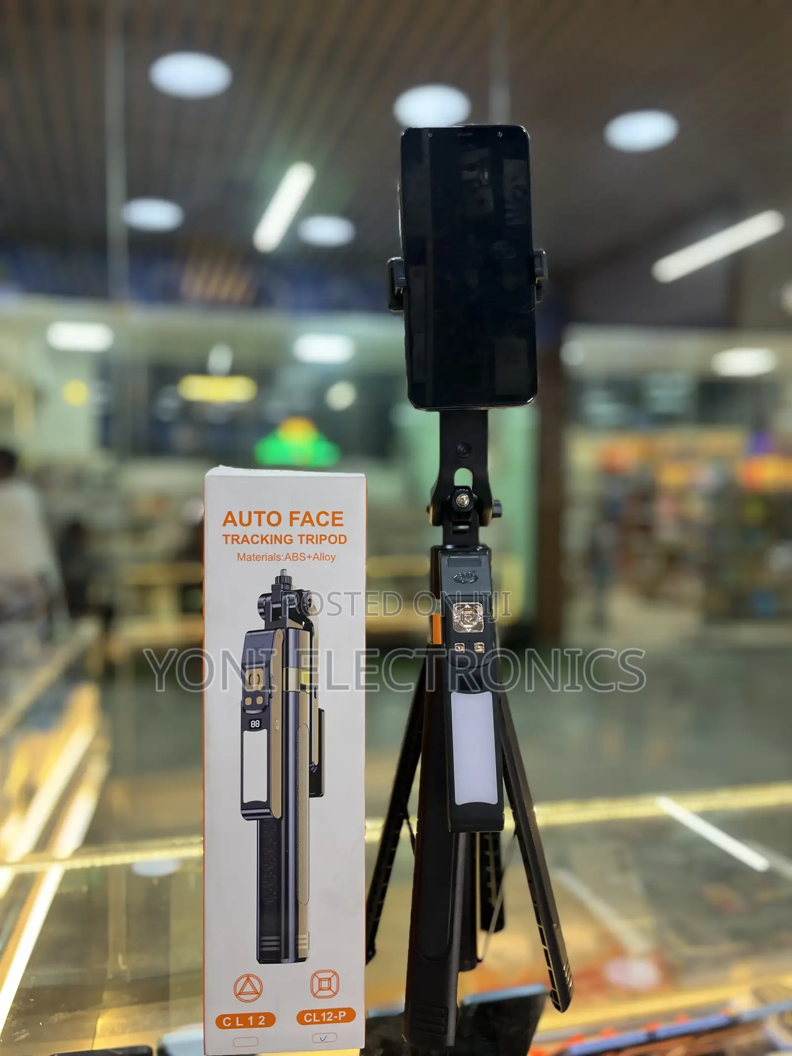 Cl12 / Cl12-P Auto Face Tracking Tripod With Led Fill Light