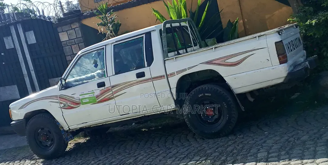 Mitsubishi L200 2000