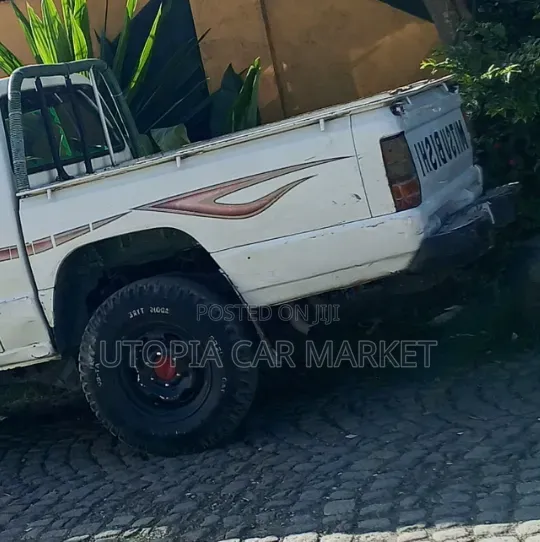 Mitsubishi L200 2000