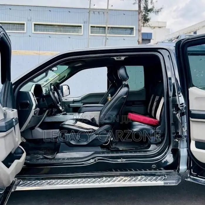 Ford F-150 2020 Black