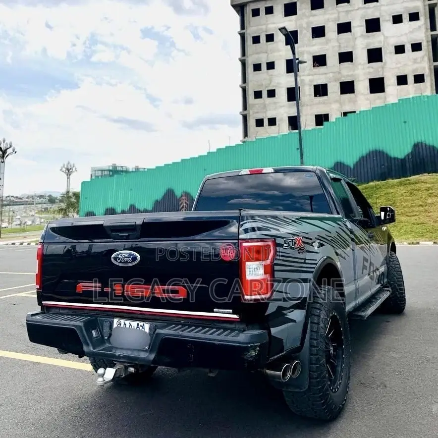 Ford F-150 2020 Black