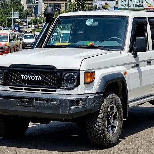 Toyota Land Cruiser 2019 White