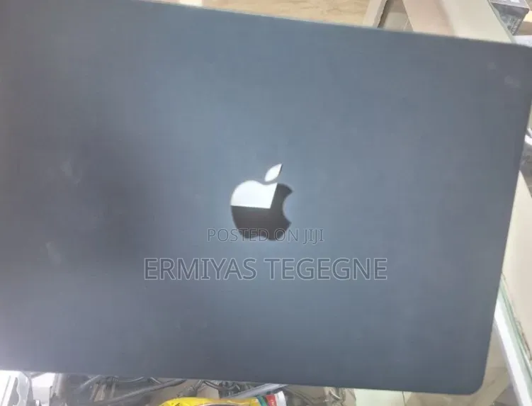 New Laptop Apple MacBook Air 2025 M4 16GB Intel Core i7 SSD 512GB