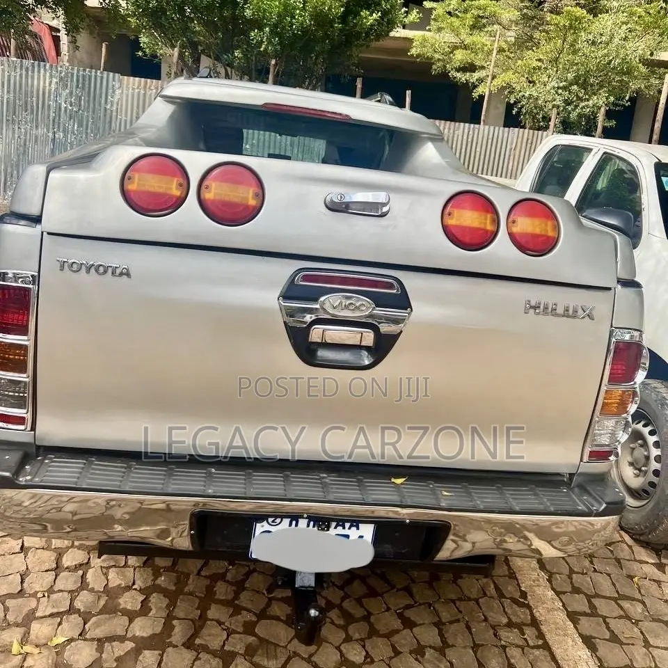 Toyota Hilux 2008 Silver