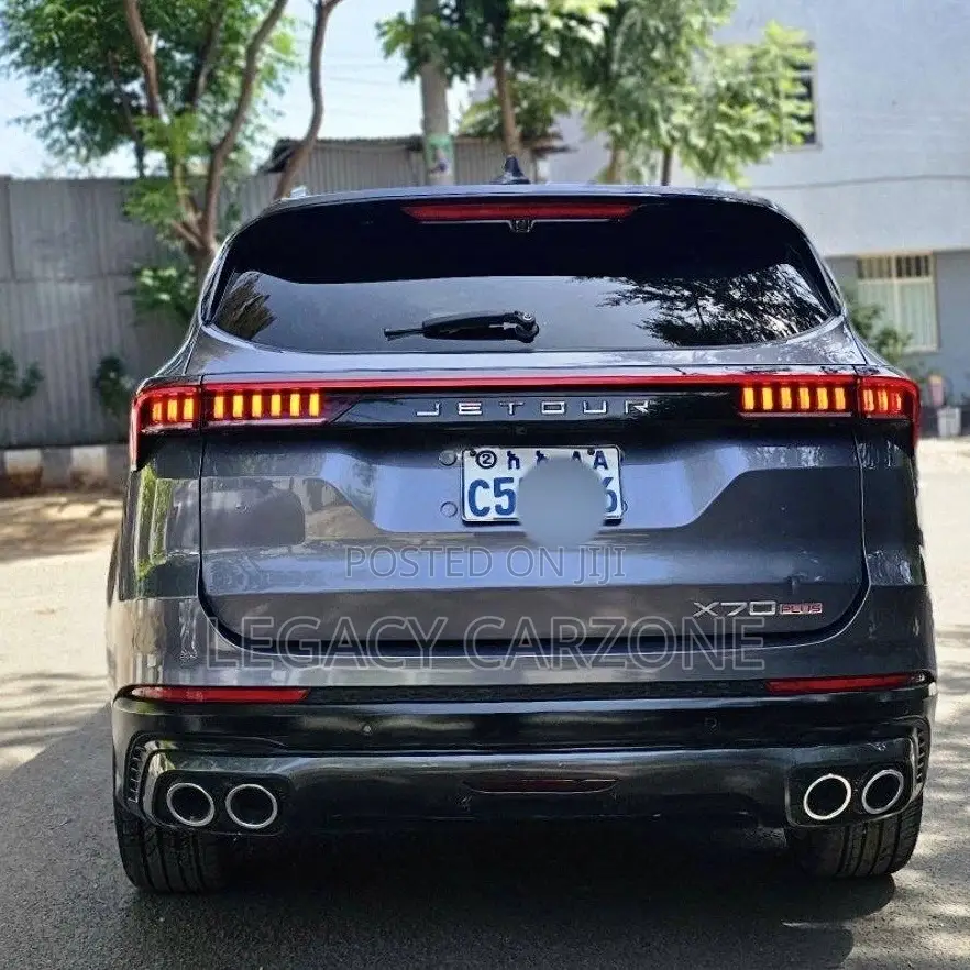 Jetour X70 Plus 2023 Silver