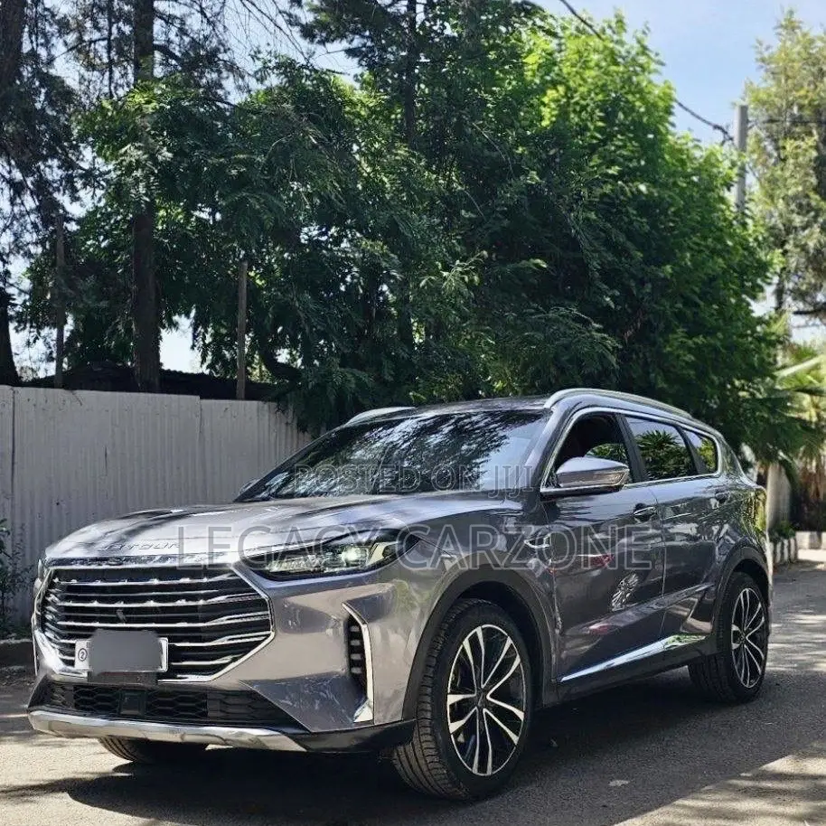 Jetour X70 Plus 2023 Silver