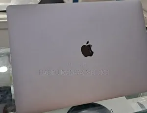 New Laptop Apple MacBook Pro 2019 32GB Intel Core i9 SSD 1T