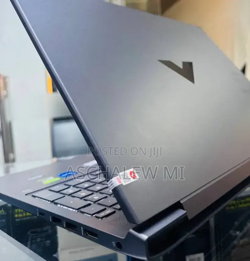 New Laptop HP Victus 16 16GB Intel Core i7 SSD 1T