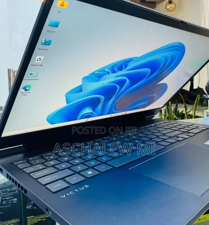 New Laptop HP Victus 16 16GB Intel Core i7 SSD 1T