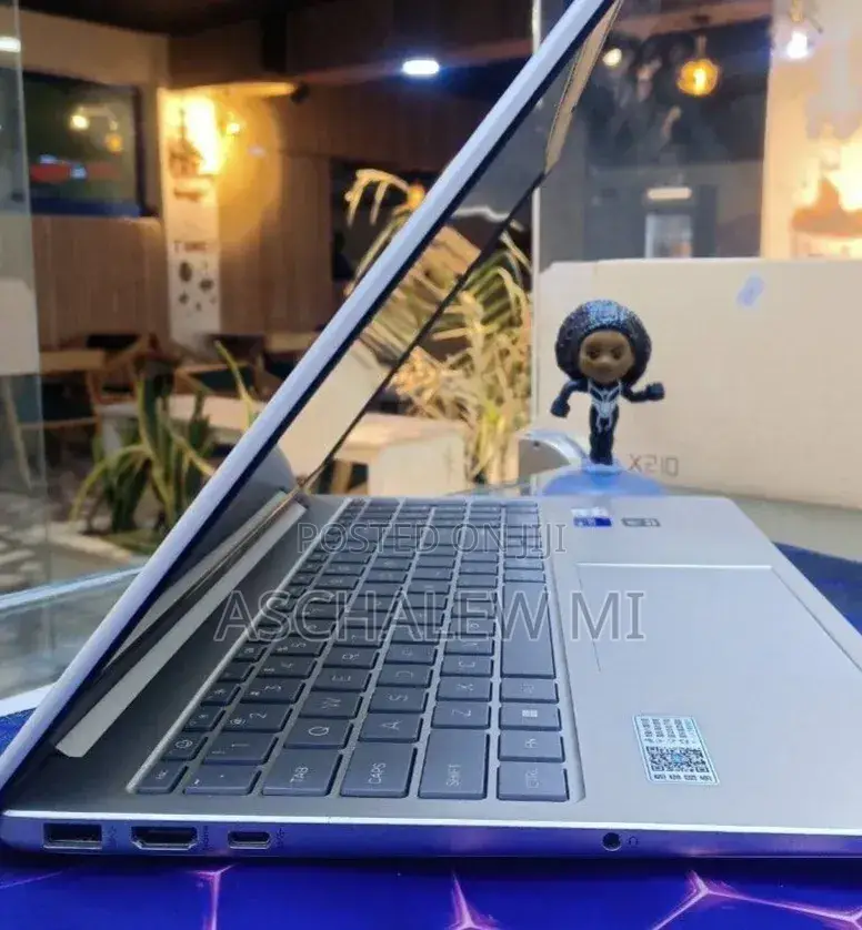 New Laptop HP Stream Notebook 16GB Intel Core i7 SSD 1T