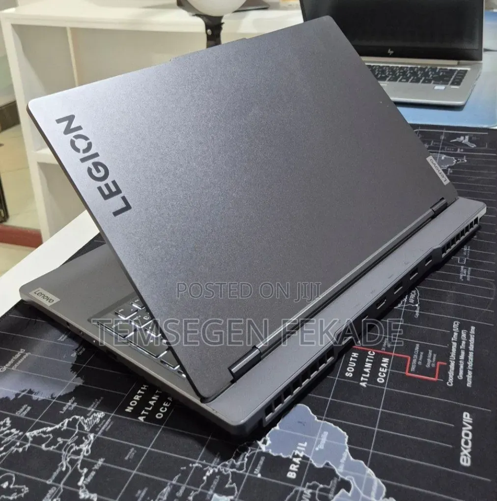 New Laptop Lenovo Legion 5 16GB AMD Ryzen 7 SSD 512GB
