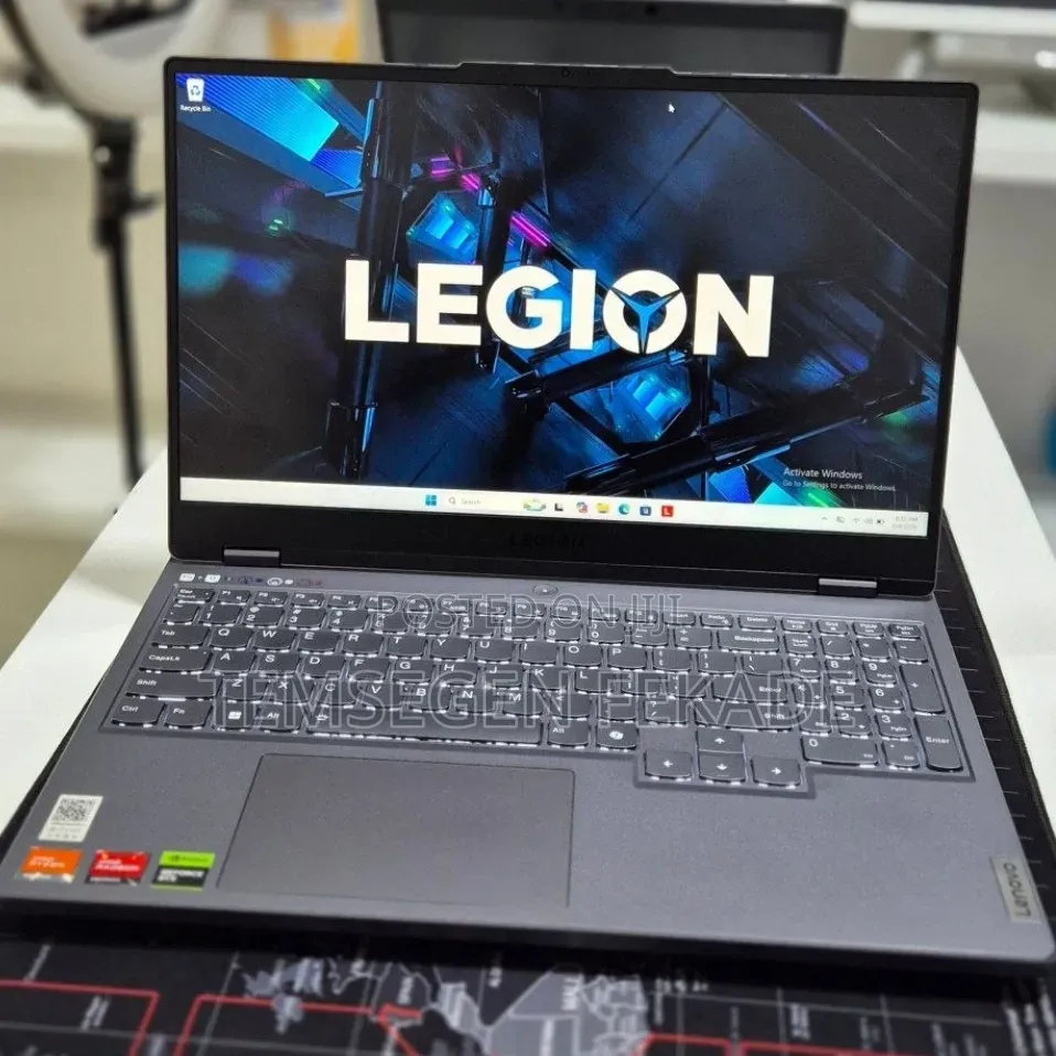 New Laptop Lenovo Legion 5 16GB AMD Ryzen 7 SSD 512GB