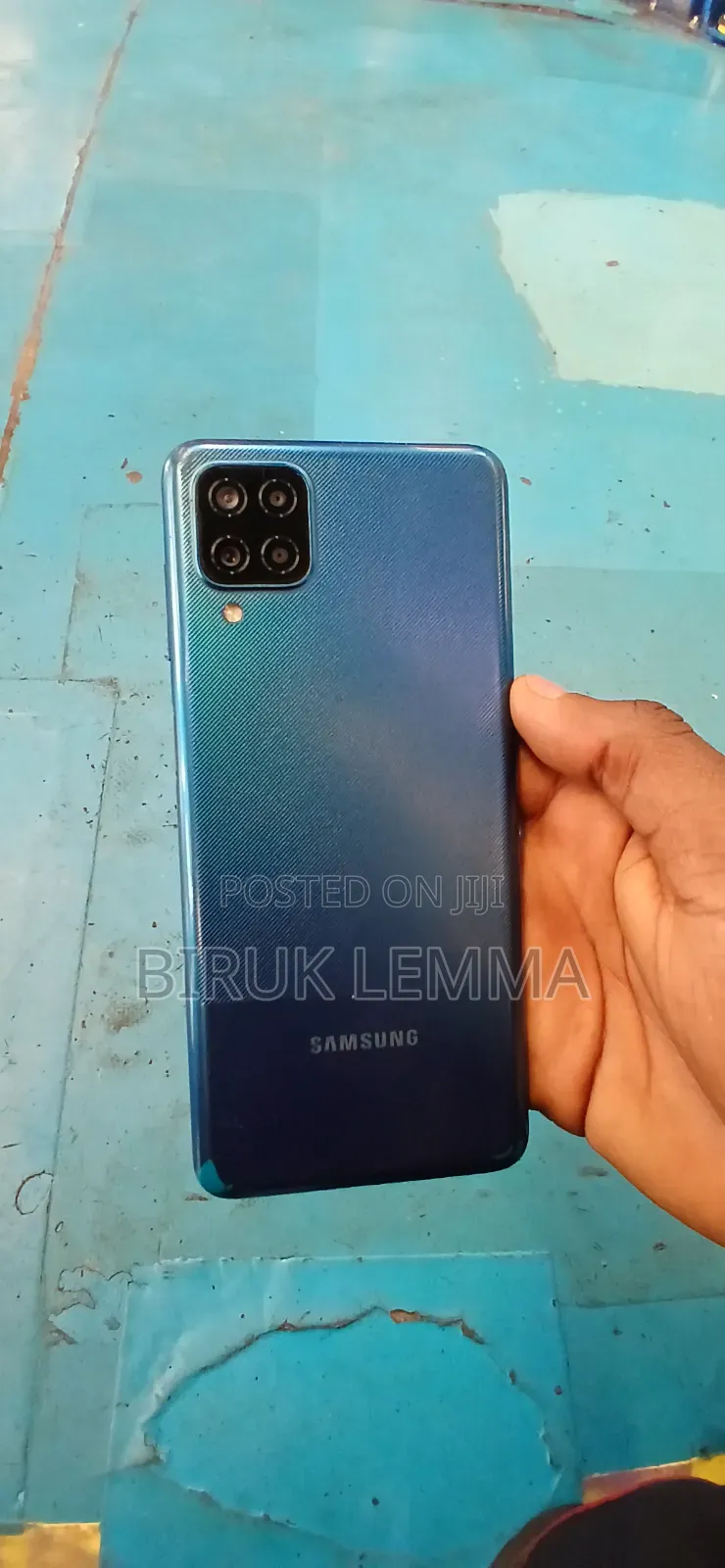 Samsung Galaxy M12 64 GB Blue