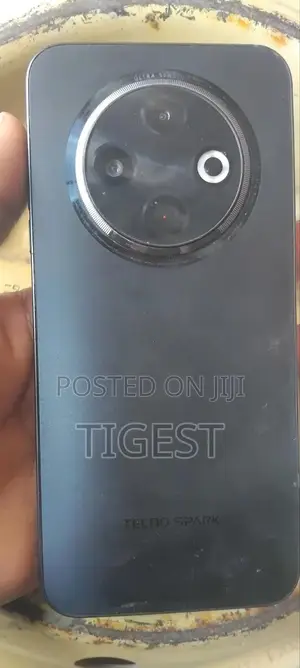 Tecno Spark 30C 128 GB Black