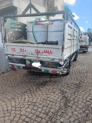 Isuzu Duda 2004