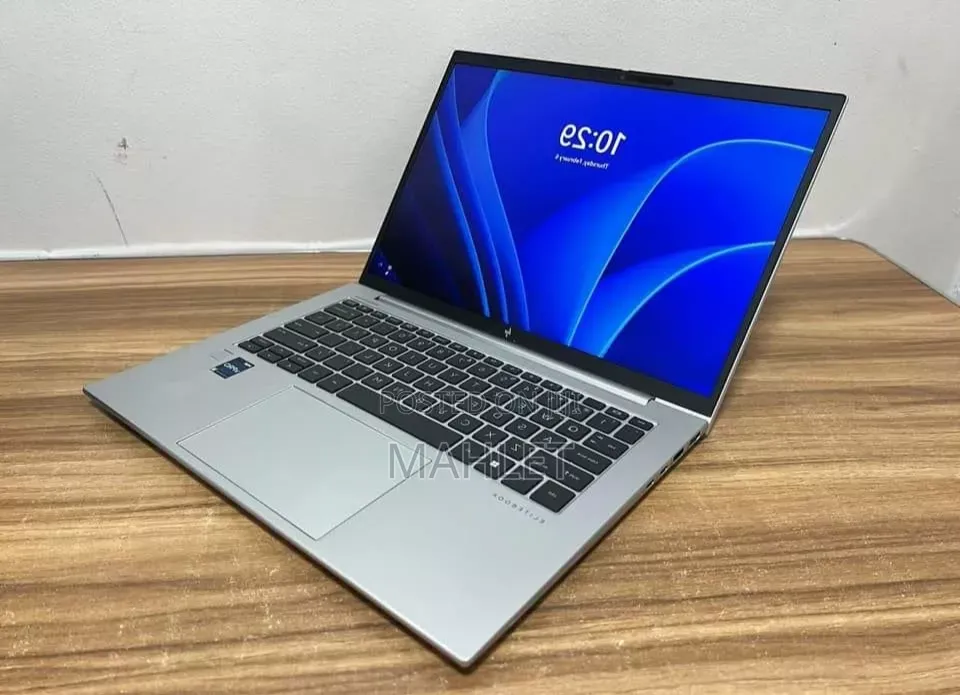 New Laptop HP EliteBook 840 G10 16GB Intel Core i7 SSD 512GB