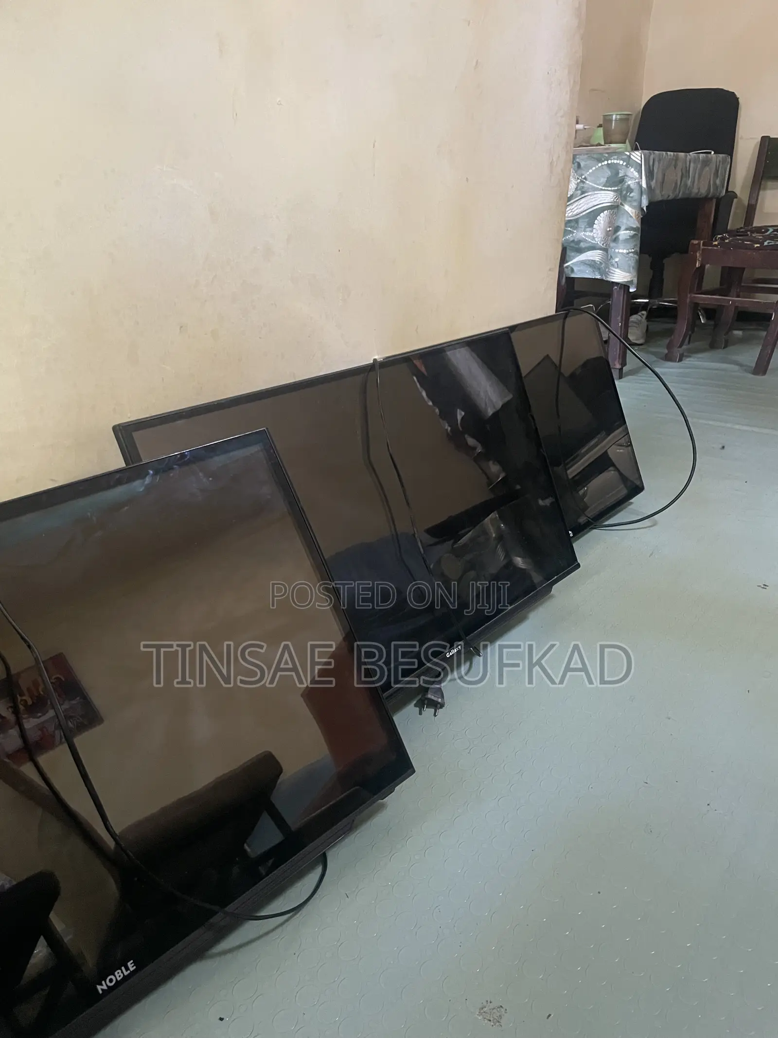 32 Inch Double Screen Tv