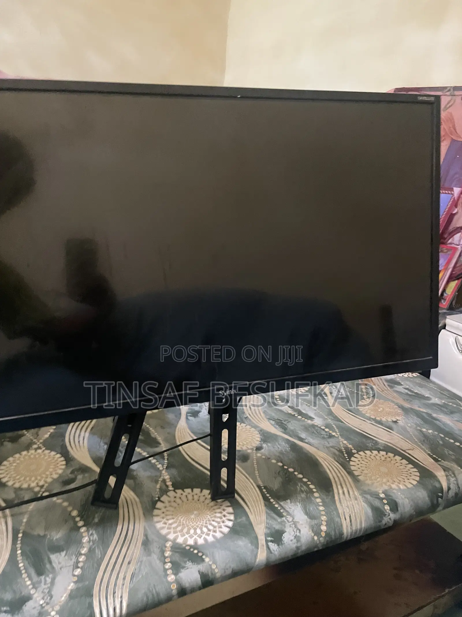 33 Inch Smart Tv