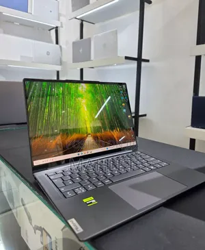 New Laptop Lenovo Yoga 7i 32GB AMD Ryzen 7 SSD 512GB