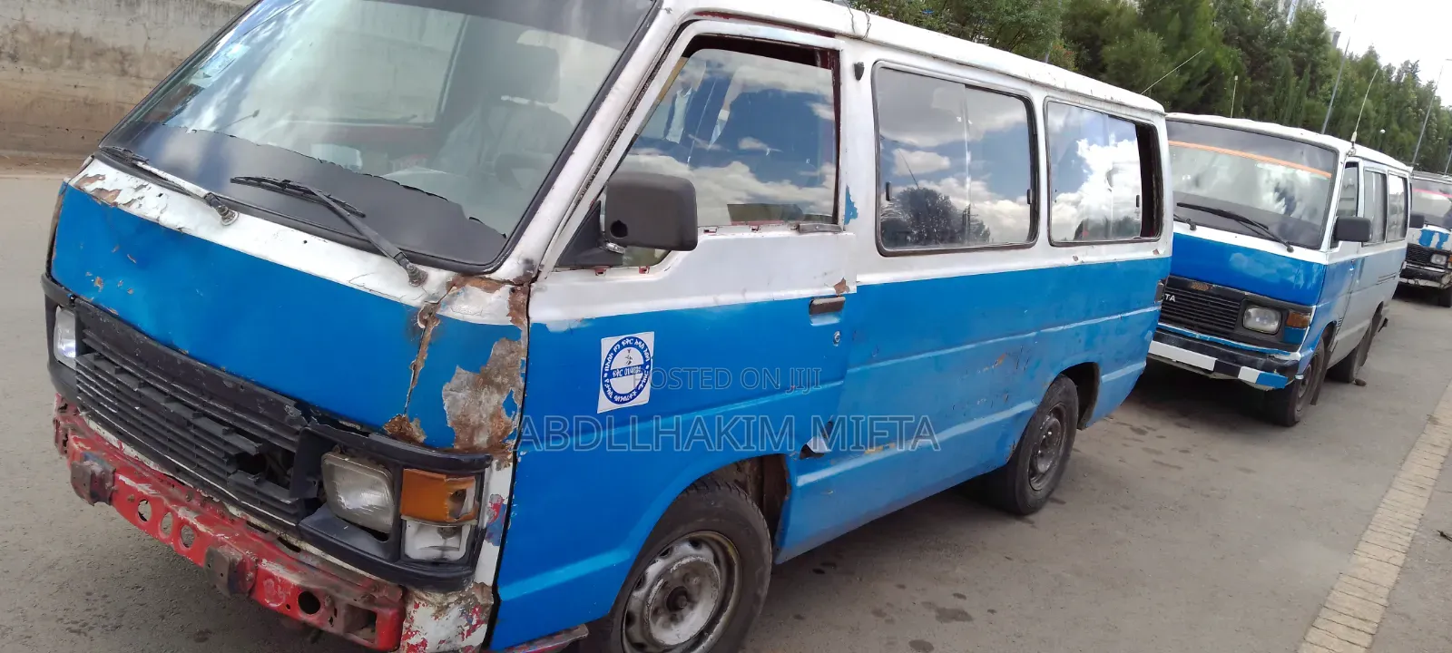 Toyota HiAce 1987 Blue