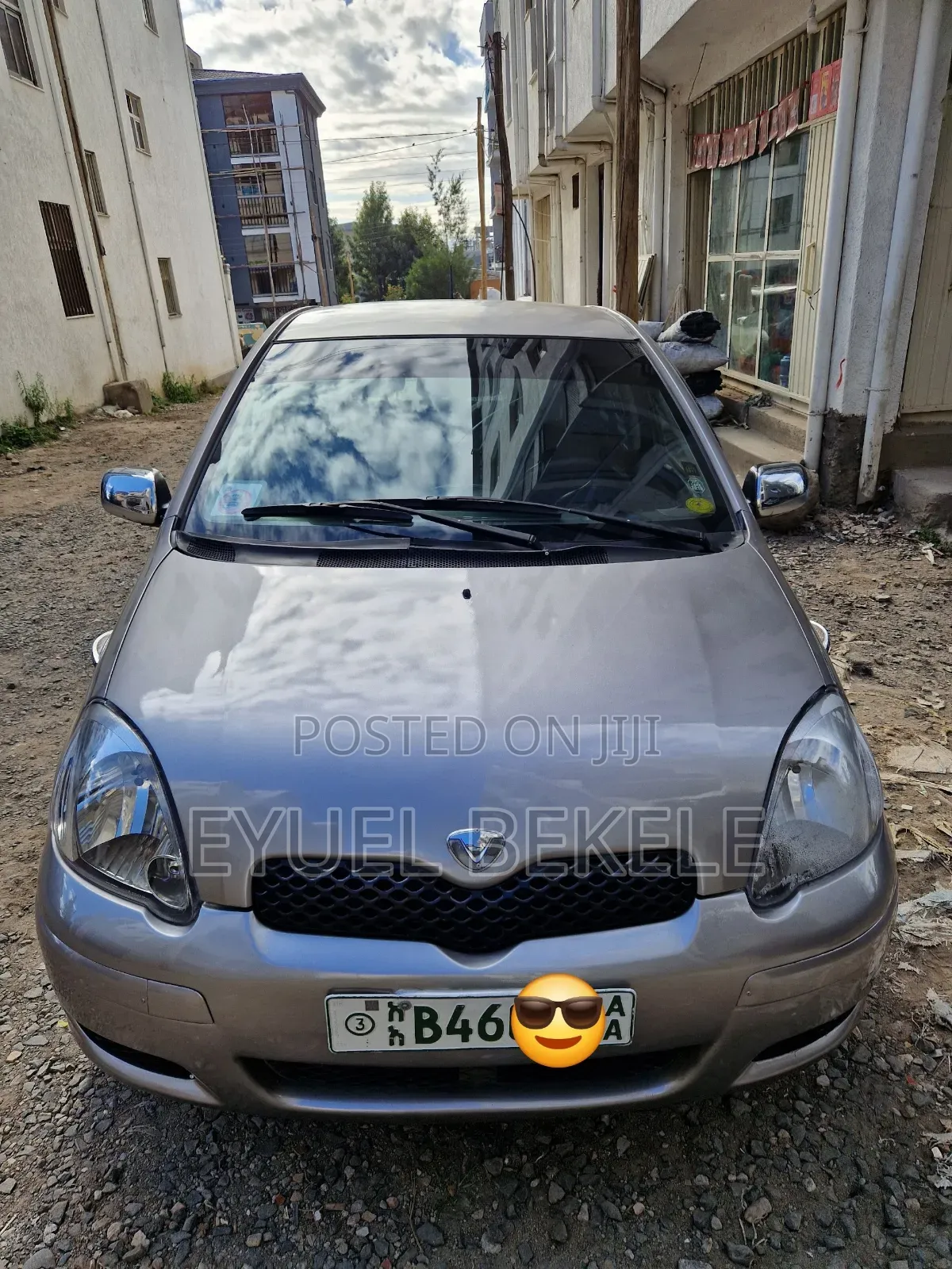 Toyota Vitz 2004 Gray
