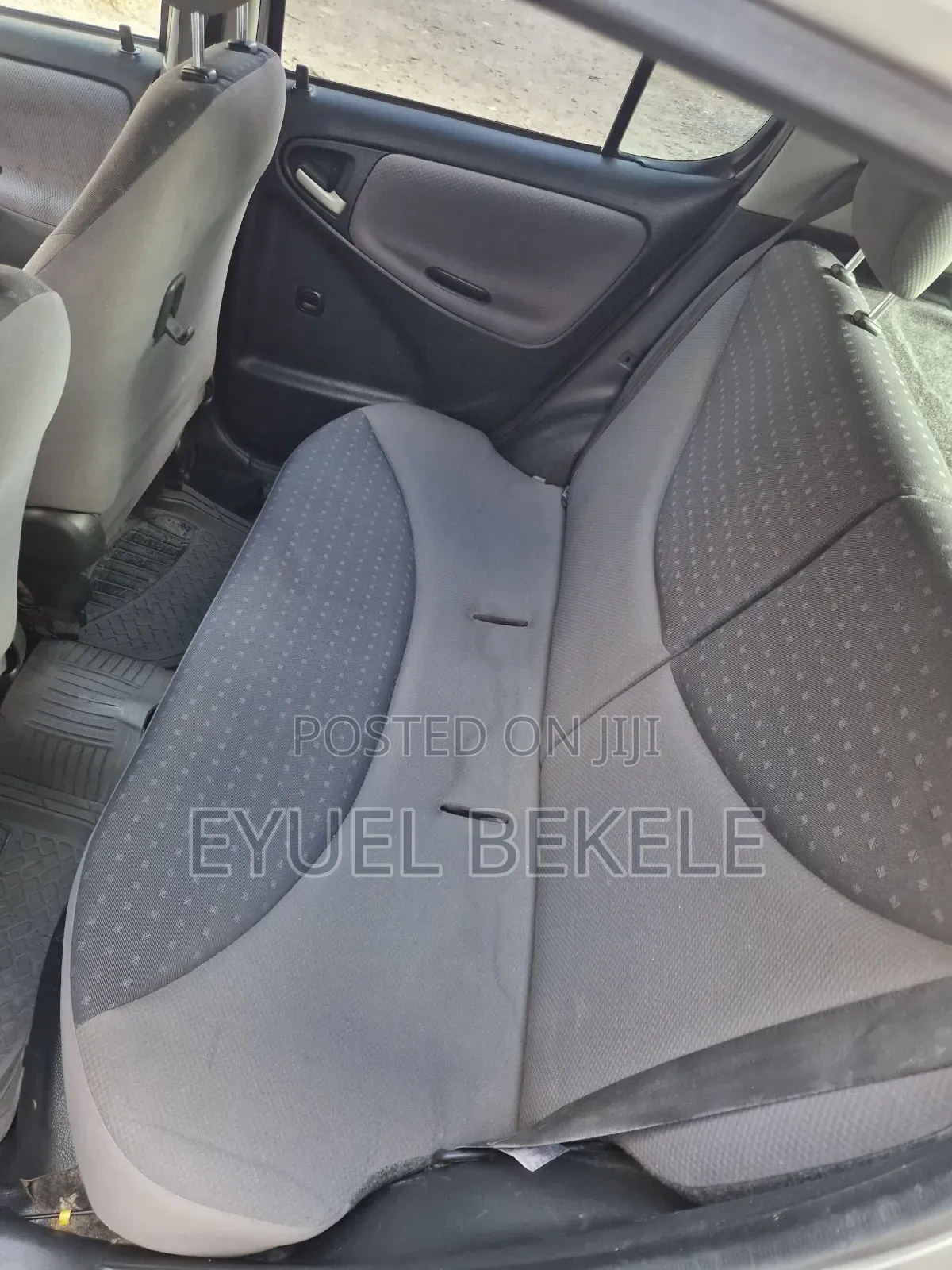 Toyota Vitz 2004 Gray