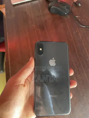 Apple iPhone XS 64 GB Black