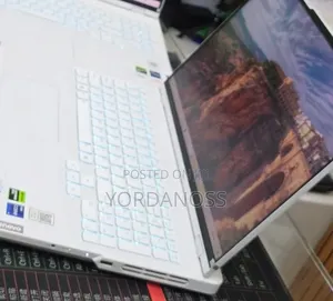 New Lenovo Legion Y7000P IRX9 Gaming Laptop 16GB Intel Core i9 SSD 1T
