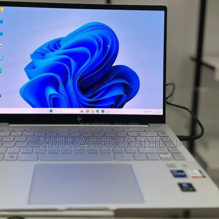 New Laptop HP Pavilion 14 16GB Intel Core i7 SSD 1T