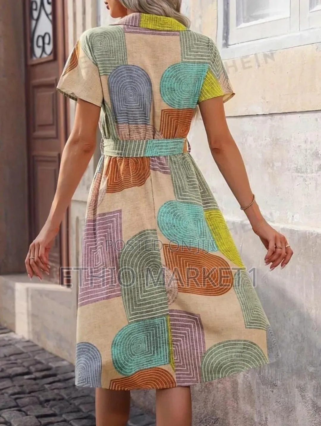 Women's Multicolor Geometric Print Midi Dress With Belt