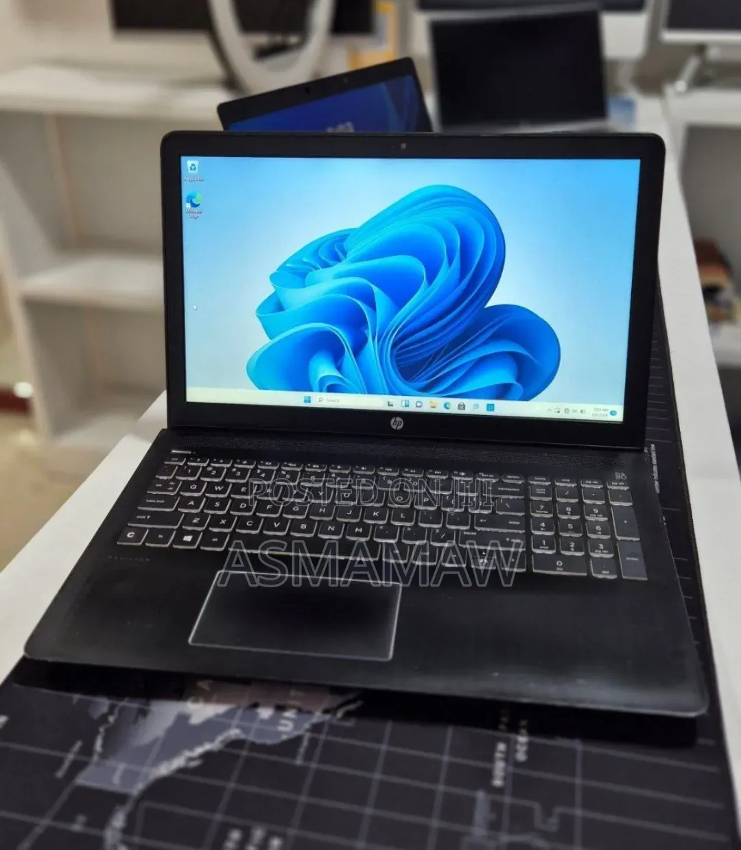 New Laptop HP Pavilion 15 8GB Intel Core i7 SSD 256GB