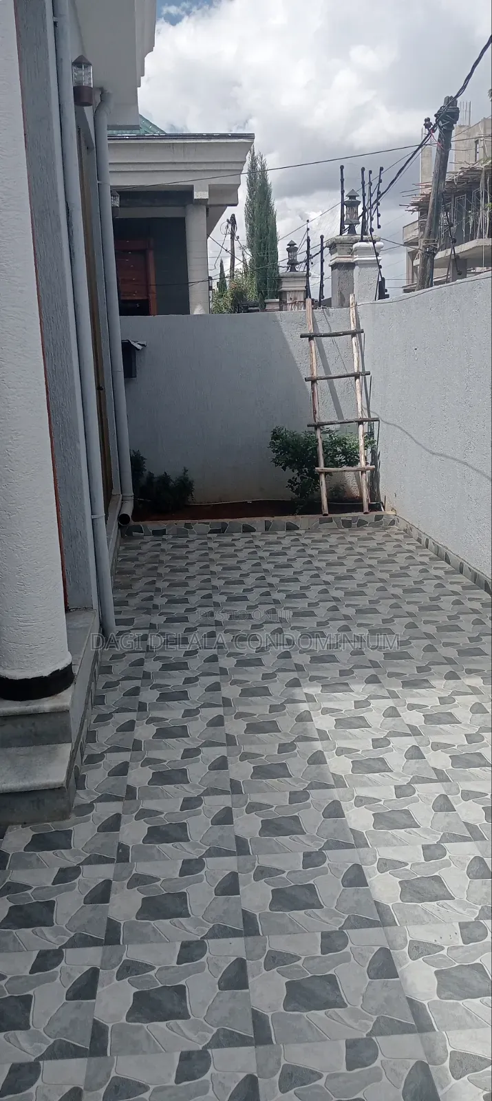 Furnished 5bdrm House in የግል ባለቤት, Bole for sale