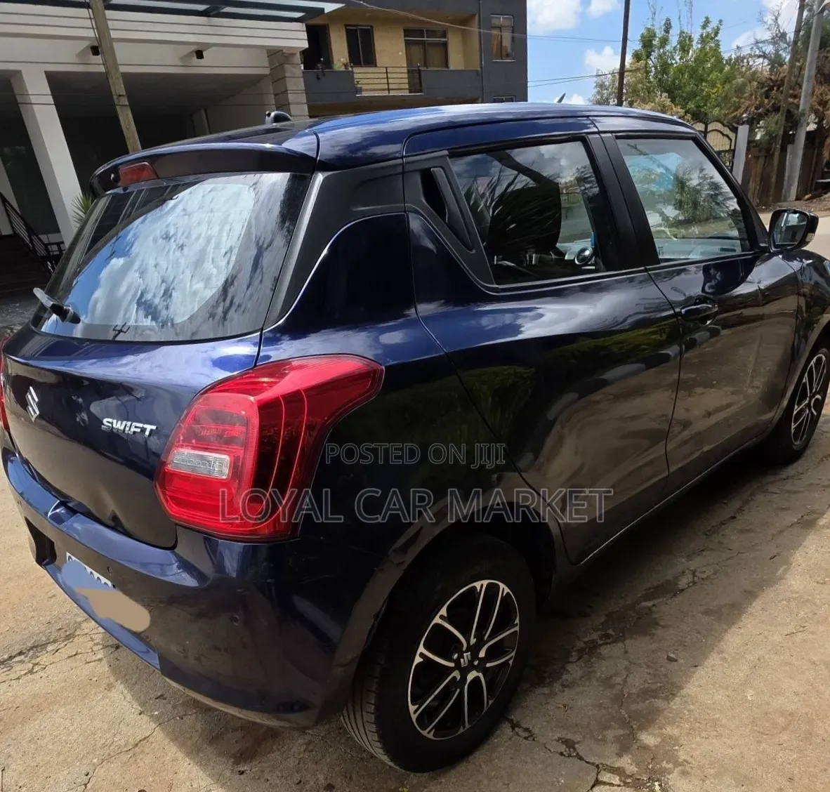 Suzuki Swift 2022 Blue