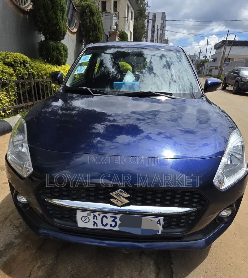 Suzuki Swift 2022 Blue