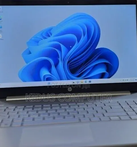 New Laptop HP Stream Notebook 16GB Intel Core i7 SSD 512GB