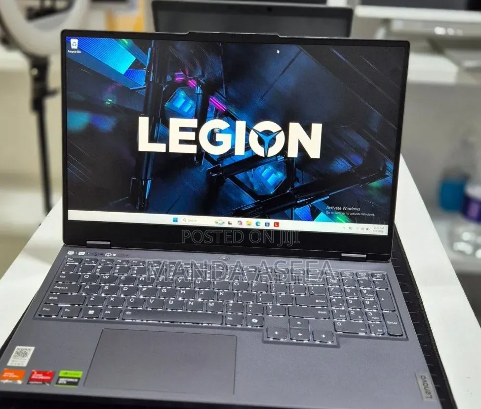 New Laptop Lenovo Legion 5 16GB AMD Ryzen 7 SSD 512GB