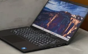New Laptop Dell Latitude 7420 16GB Intel Core i7 SSD 256GB